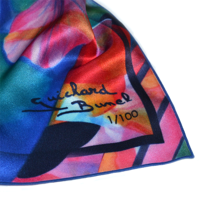 Silk art scarf "A fleur de peau"