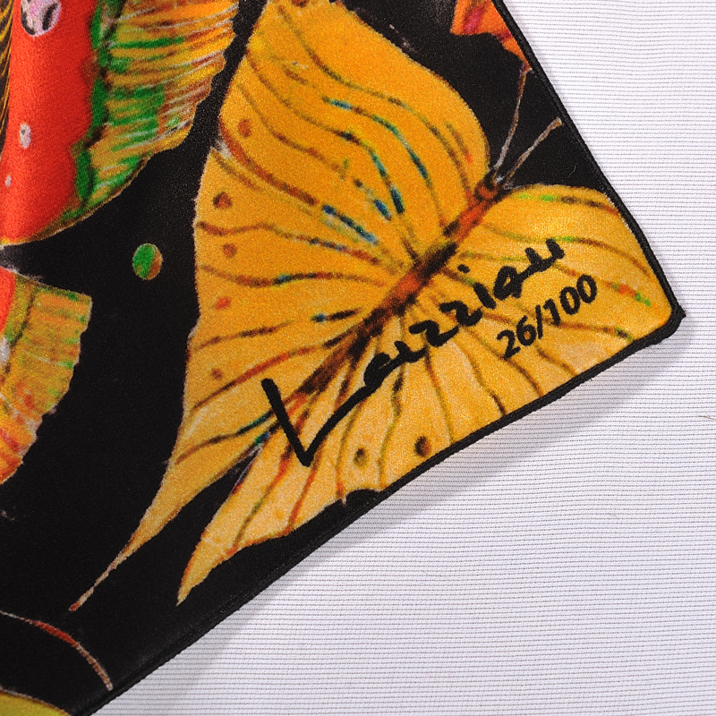Echarpe - Foulard d'art en soie "Papillon"